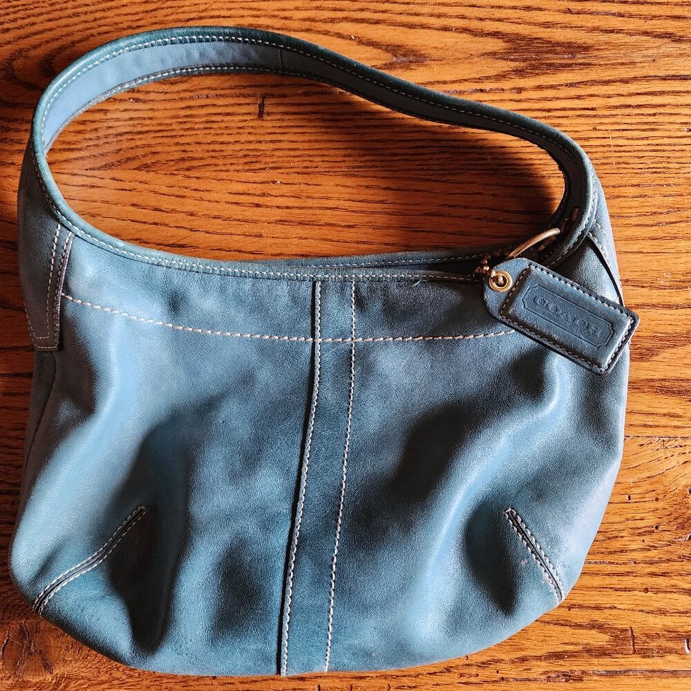 Vintage 2000 Small Coach purse